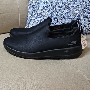 Skechers Go-Walk slip-on sneakers black NWT